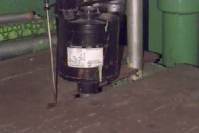 f8229825