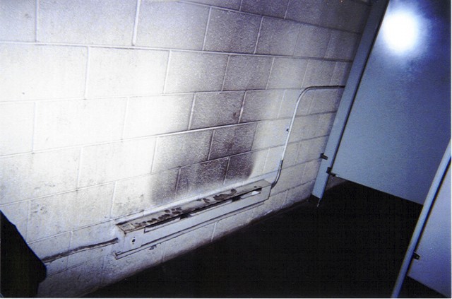 ../Images/043002p012.jpg