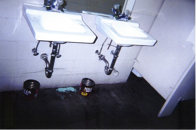 ../Images/122001p002.jpg